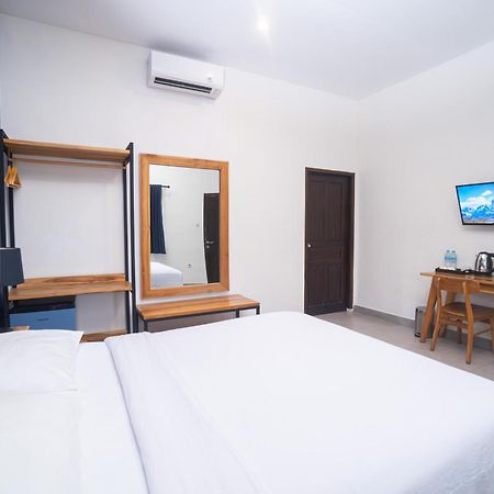 La Casa Jogja Hotel Kejayan Exterior foto